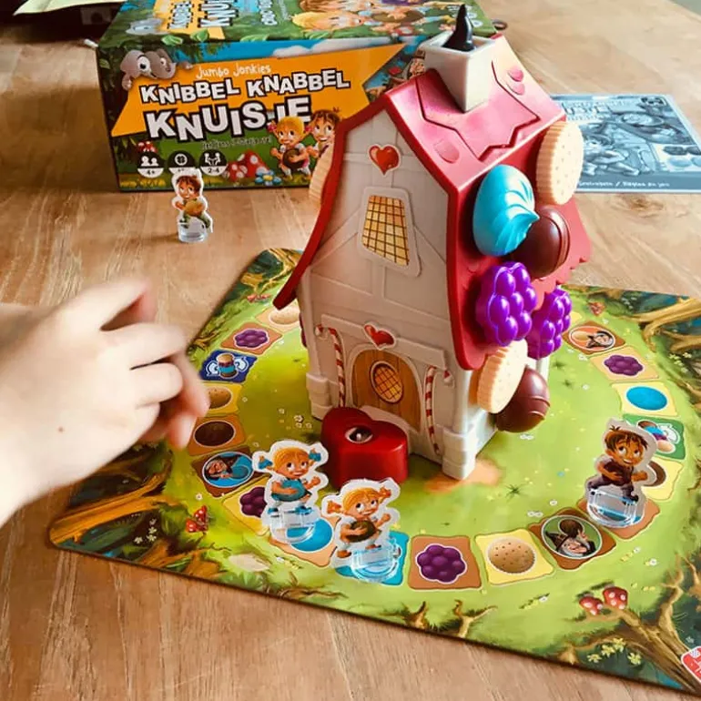 Knibbel Knabbel Knuisje