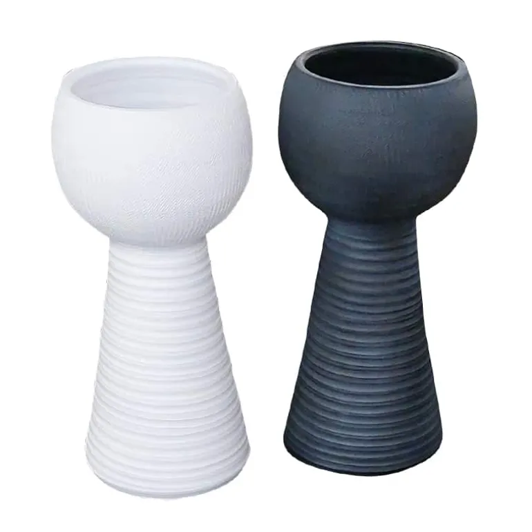 Marlou pot op voet (ø19x39cm) zwart